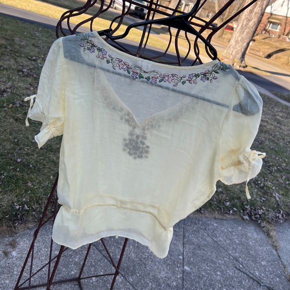 Daffidol yellowJoie embroidered cotton/silk top size M - Picture 5 of 6